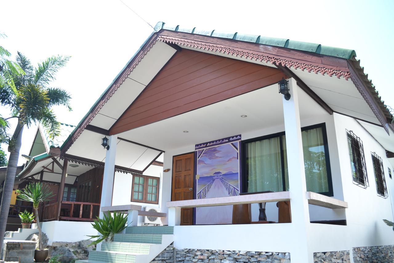 Benjaporn Bungalow Ko Si Chang Esterno foto