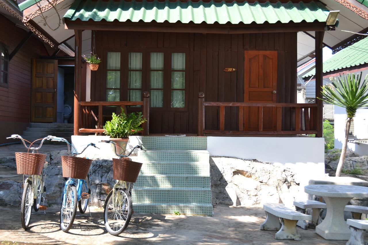 Benjaporn Bungalow Ko Si Chang Esterno foto